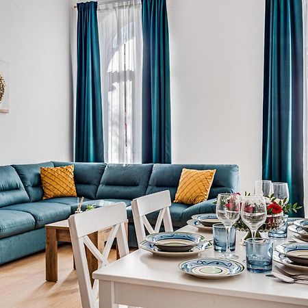 Ultra Central Apartment With Private Terrace Arad Exterior foto