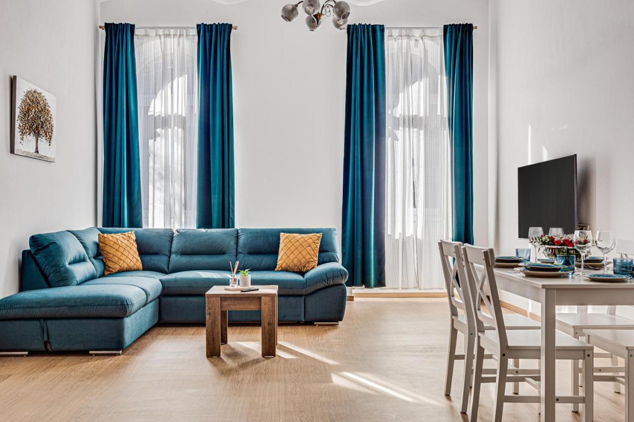 Ultra Central Apartment With Private Terrace Arad Exterior foto